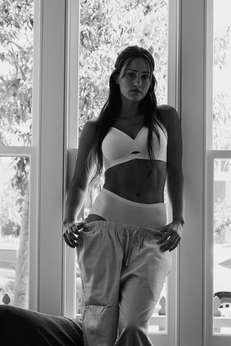 BioFlex™ Wireless Cross Over Lift Bra