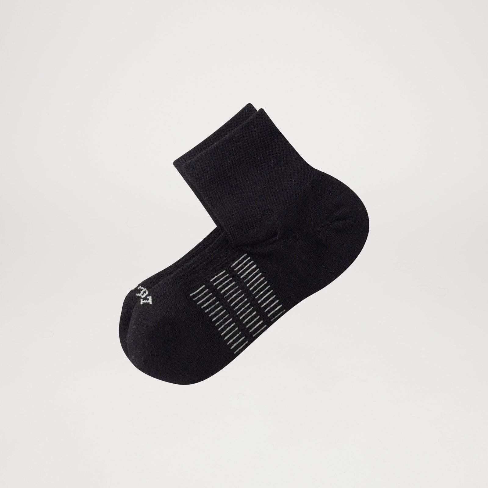 Active Quarter Socks